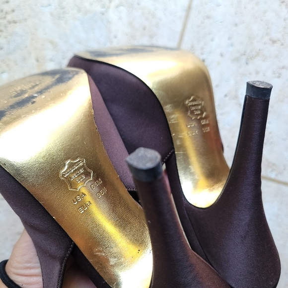 🍒EUC🍒 NINA CHOCOLATE SATIN HEELS - Picture 8 of 9